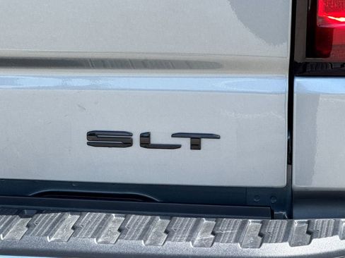 New 2026 GMC Sierra 1500 SLT w/ SLT Premium Package AWD/4WD image 25