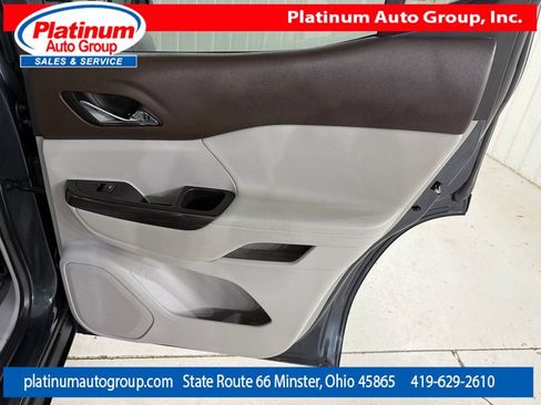 Used 2020 GMC Acadia SLT FWD image 41