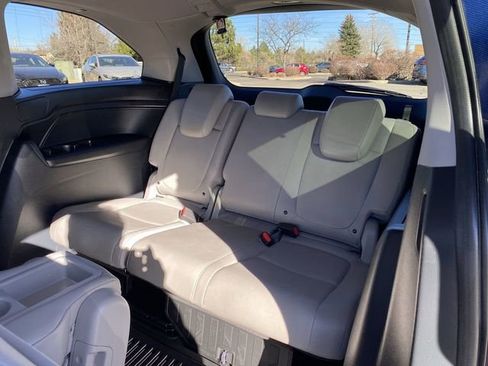 Used 2023 Honda Odyssey EX-L image 27
