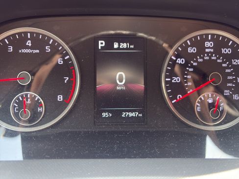 Used 2023 Kia K5 GT-Line w/ GT-Line Premium Package FWD image 4