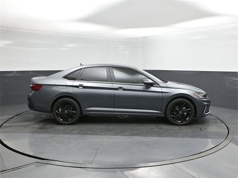 New 2026 Volkswagen Jetta SE image 26