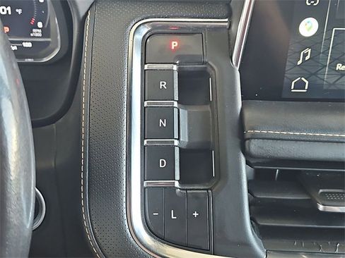 Used 2022 GMC Yukon XL AT4 w/ AT4 Premium Plus Package image 14