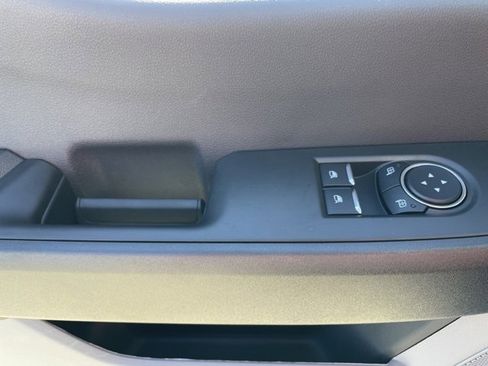 New 2026 Ford F250 XL w/ XL Chrome Package image 17