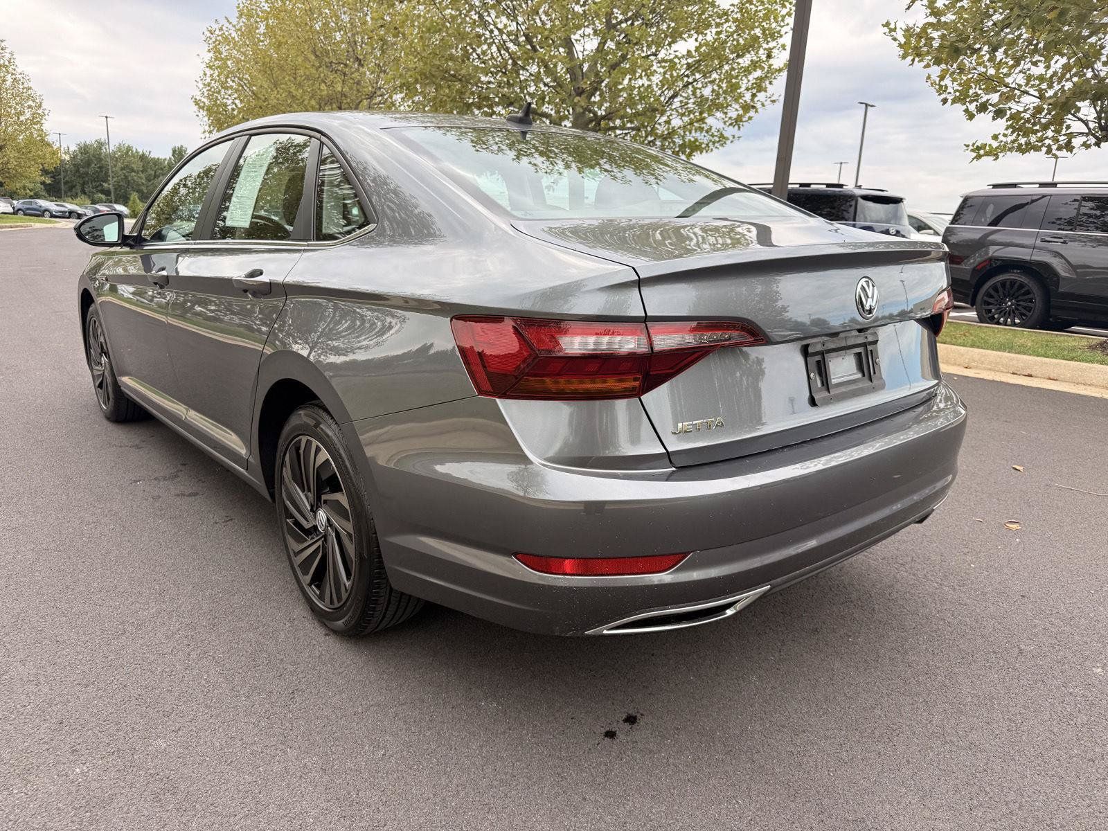 Used 2019 Volkswagen Jetta SEL Premium FWD image 7