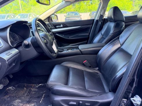 Used 2016 Nissan Maxima 3.5 SV FWD image 11