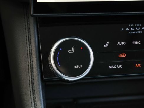 Used 2022 Jaguar F-PACE S AWD/4WD image 11