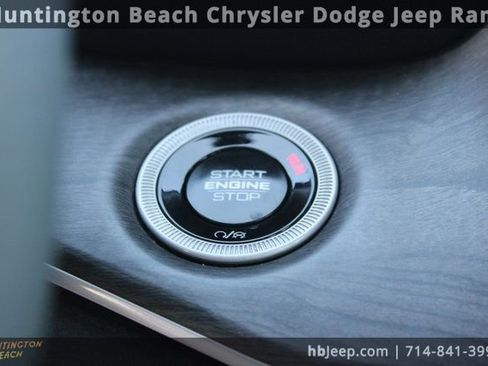 Used 2024 Jeep Grand Cherokee L Limited w/ Luxury Tech Group II image 22