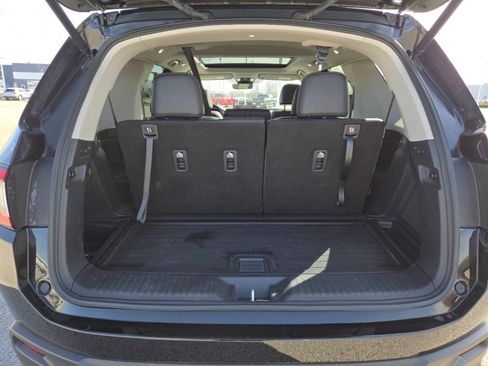 Used 2023 Honda Pilot Touring image 21