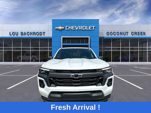 Used 2023 Chevrolet Colorado LT w/ LT Convenience Package III RWD image 3
