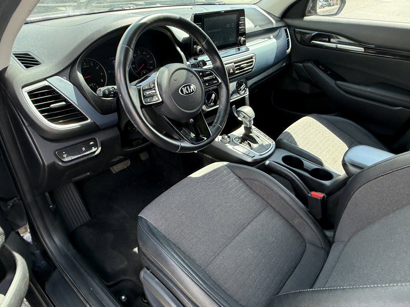 Used 2021 Kia Seltos S AWD/4WD image 10