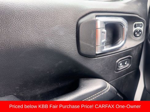 Used 2020 Jeep Gladiator Overland image 21