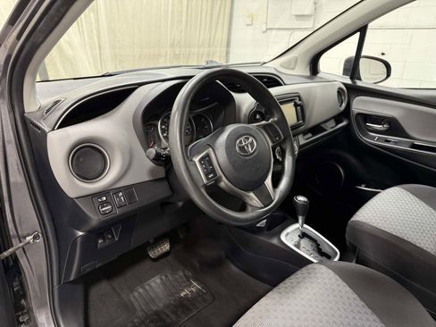 Used 2017 Toyota Yaris LE FWD image 10