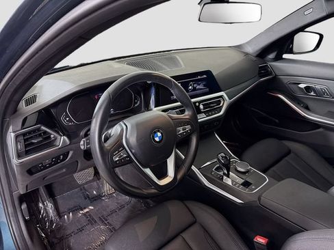 Used 2021 BMW 330i Sedan w/ Driving Assistance Package RWD image 9