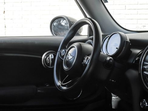 Used 2014 MINI Cooper 2-Door Hardtop image 12