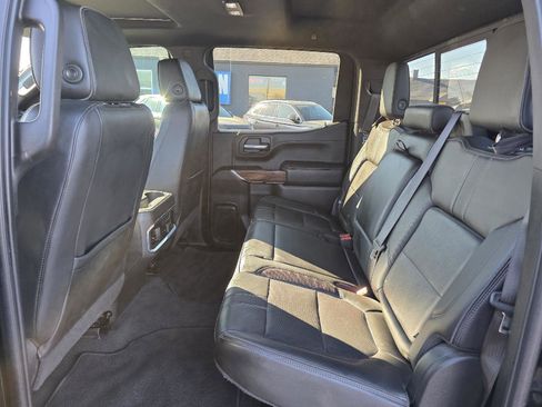 Used 2020 Chevrolet Silverado 1500 High Country w/ Technology Package AWD/4WD image 11
