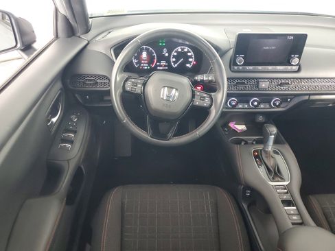 Used 2025 Honda HR-V Sport image 14