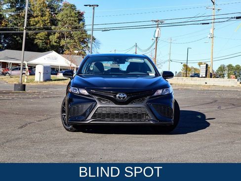 Used 2024 Toyota Camry SE image 2