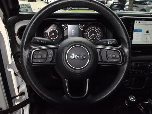Used 2024 Jeep Wrangler Sport AWD/4WD image 21