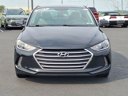 Used 2017 Hyundai Elantra SE w/ SE A/T Tech Package 03 FWD image 2