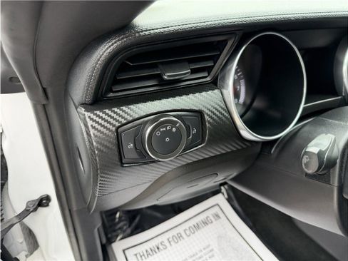 Used 2018 Ford Mustang Coupe RWD image 27