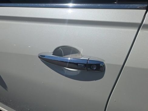 Used 2020 Nissan Altima 2.0 Platinum FWD image 19