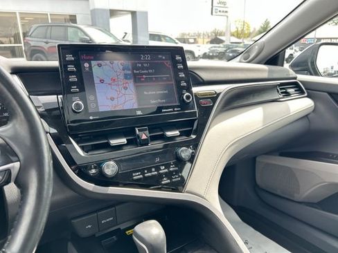 Used 2023 Toyota Camry XLE w/ Navigation Package image 38