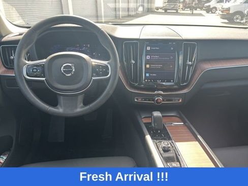 Used 2024 Volvo XC60 B5 Plus w/ Protection Package Premier image 17