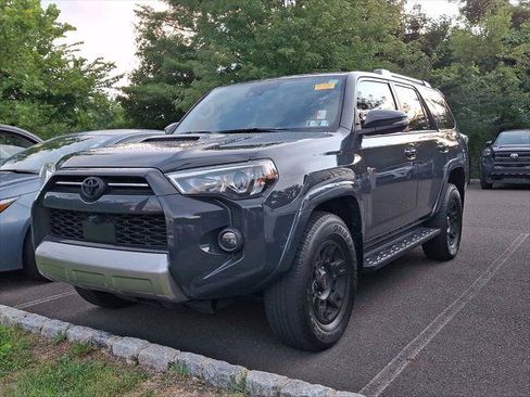 Certified 2024 Toyota 4Runner TRD Off-Road Premium w/ Off Road Premium Plus Package AWD/4WD image 5
