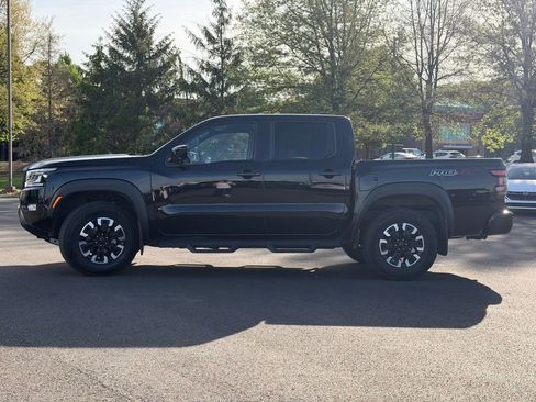 Used 2022 Nissan Frontier PRO-4X AWD/4WD image 3