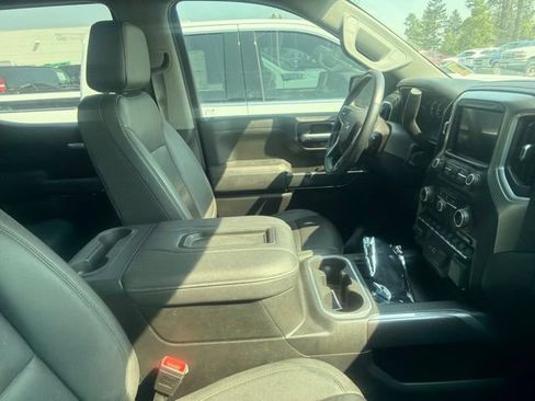 Used 2021 Chevrolet Silverado 1500 LT Trail Boss w/ Convenience Package II AWD/4WD image 17
