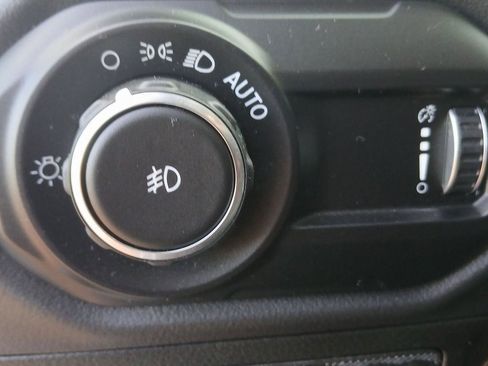 Used 2024 Jeep Wrangler Unlimited Rubicon w/ Capability Package image 20