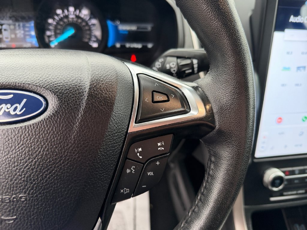 Used 2024 Ford Edge SEL AWD/4WD image 16