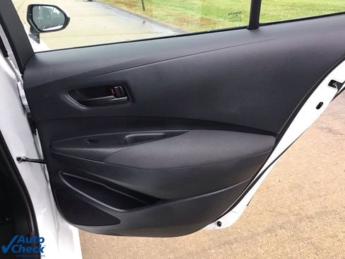 Used 2024 Toyota Corolla LE image 14