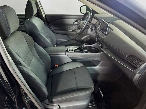 Certified 2025 Nissan Rogue S image 26