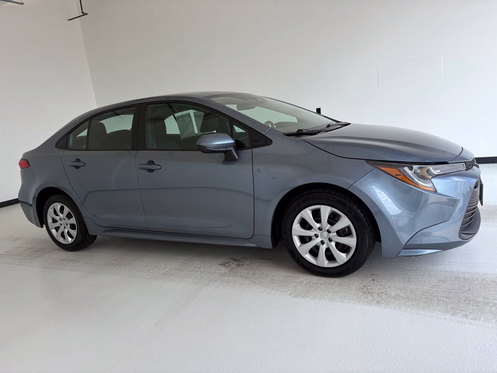 Used 2024 Toyota Corolla LE FWD image 1