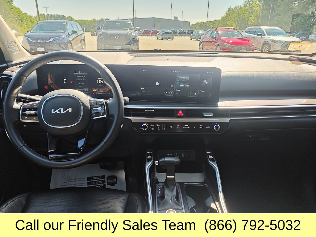 Used 2024 Kia Sorento S AWD/4WD image 13