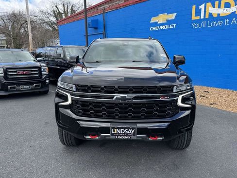Used 2022 Chevrolet Tahoe Z71 w/ Luxury Package AWD/4WD image 7