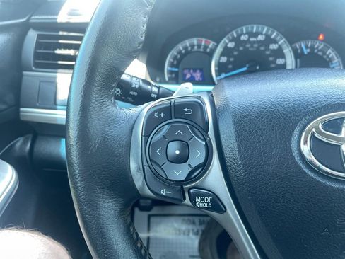 Used 2014 Toyota Camry SE FWD image 27