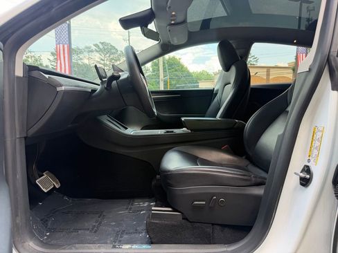 Used 2023 Tesla Model Y Long Range AWD/4WD image 25