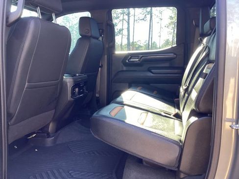 Used 2024 GMC Sierra 1500 AT4 w/ Technology Package image 14