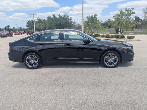 Used 2025 Honda Accord EX-L image 4