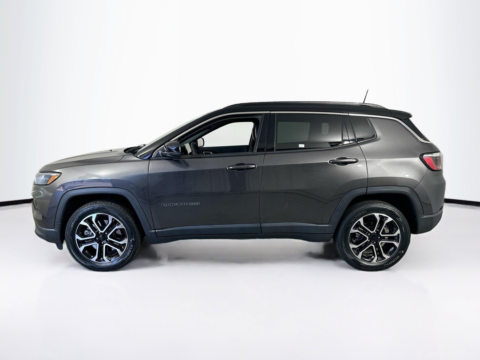 Used 2023 Jeep Compass Limited AWD/4WD image 8