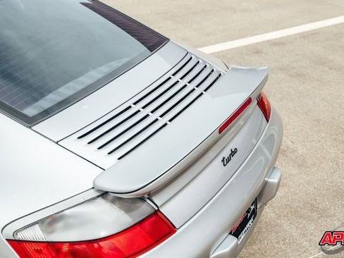 Used 2001 Porsche 911 Turbo image 28