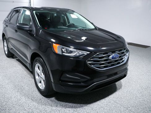 Used 2021 Ford Edge SE image 5