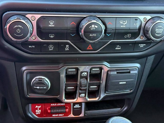 Used 2022 Jeep Gladiator Mojave AWD/4WD image 27