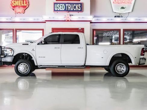 Used 2022 RAM 3500 Laramie image 10