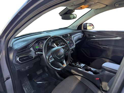 Used 2023 Chevrolet Bolt EUV LT w/ Comfort Package FWD image 9