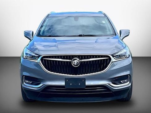 Used 2020 Buick Enclave Essence w/ Sound and Sites Package AWD/4WD image 3