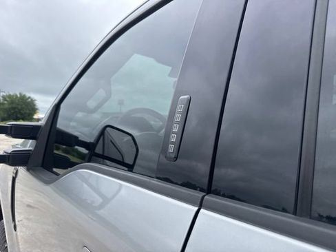 Used 2020 Ford F250 Lariat AWD/4WD image 11