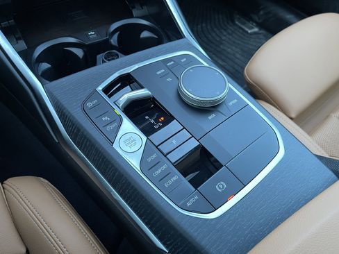 Used 2026 BMW 330i xDrive Sedan w/ Premium Package image 15